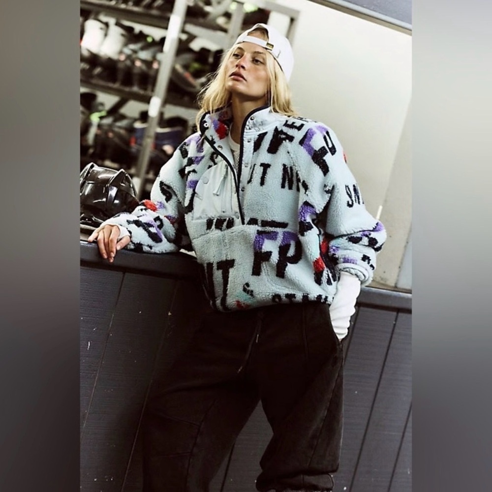 NWT FP Movement Hit The Slopes Printed Pullover